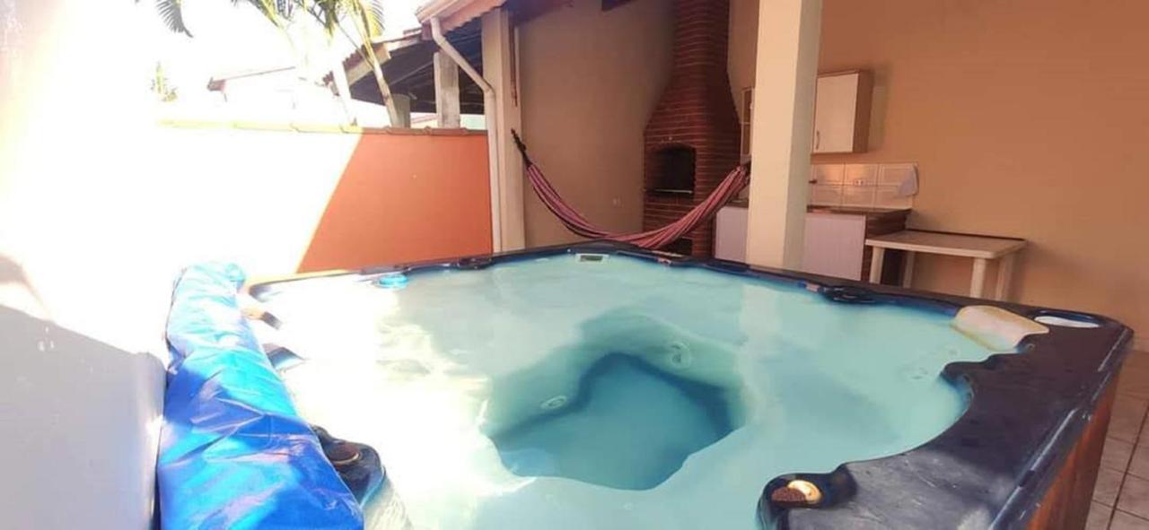 TEMPORADA VERÃO ou INVERNO 300 METROS DO MAR COM JACUZZI Peruíbe Exterior foto