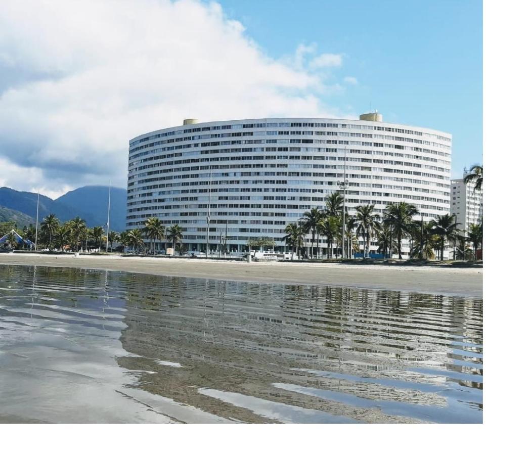 TEMPORADA VERÃO ou INVERNO 300 METROS DO MAR COM JACUZZI Peruíbe Exterior foto