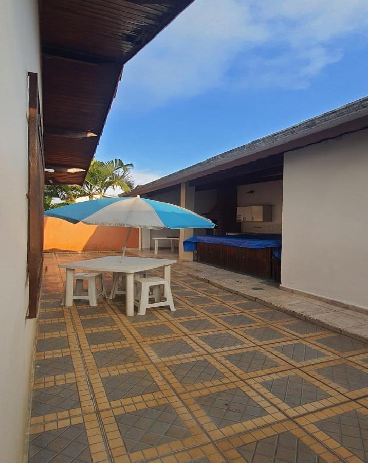 TEMPORADA VERÃO ou INVERNO 300 METROS DO MAR COM JACUZZI Peruíbe Exterior foto